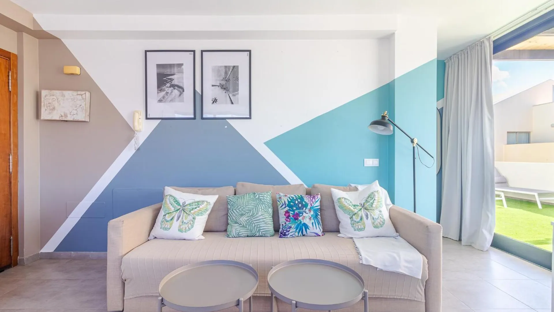 Flatguest Cotillomar Lagos Apartment